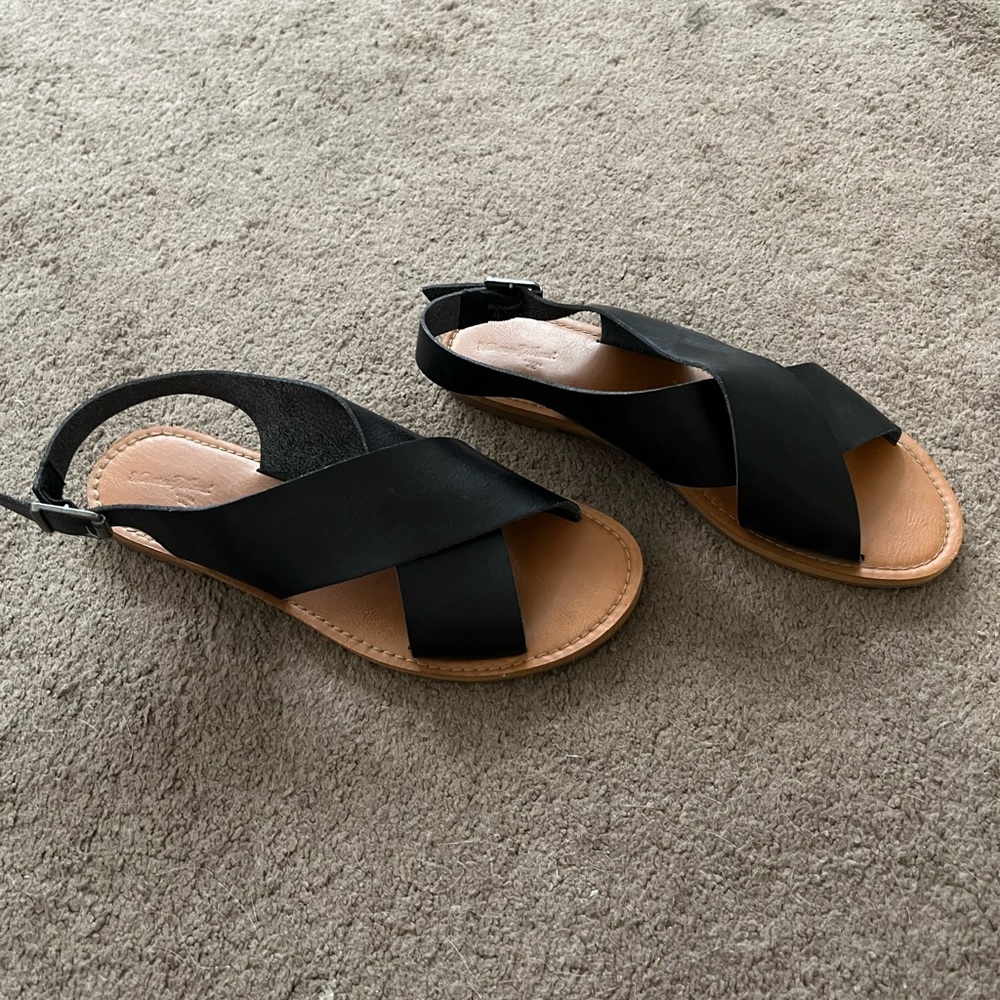 Sandals - Picture 3 of 5